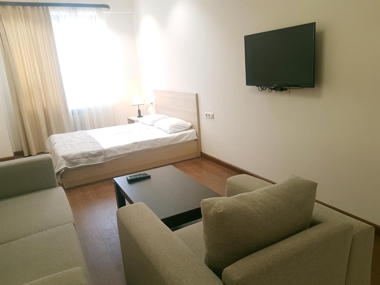 M&N Apartments Erivan Dış mekan fotoğraf